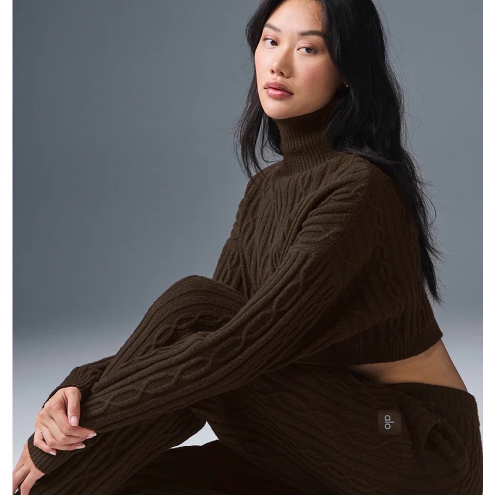 ALO cable knit winter bliss outfit